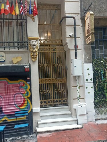 Golden Door Hotel