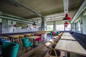 Гостиница Hotel & Bistro 63