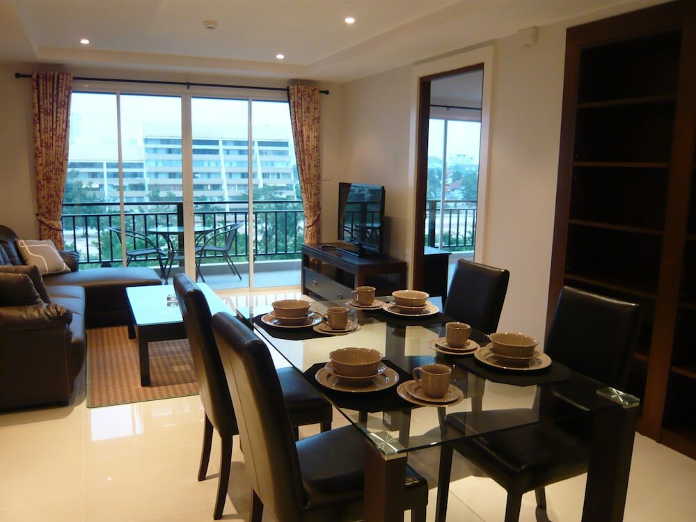 Фото Jomtien Beach Penthouses