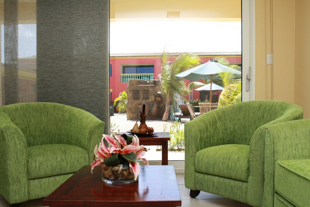 Фото Del Rey Apartments