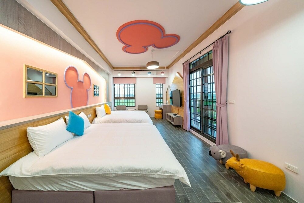 Фото Young Villa