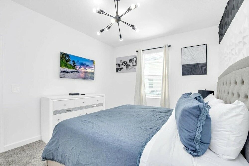 Фото Jurassic Water View @storey Lake by Shine Villas! Sleeps up to 24! № 021