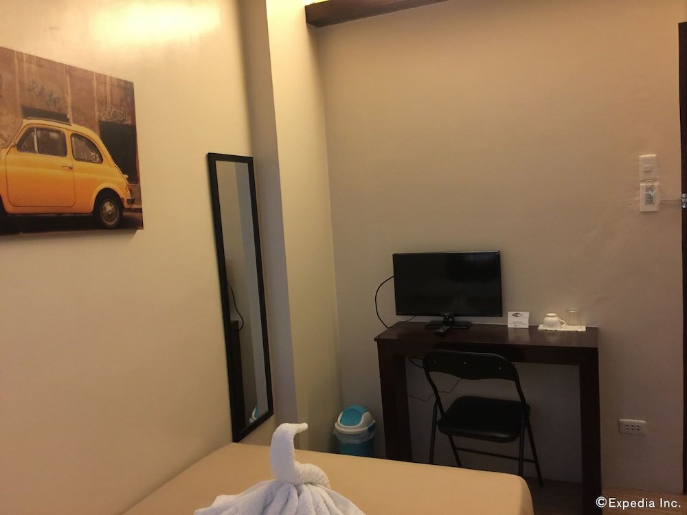 Фото Aliria Bed and Breakfast