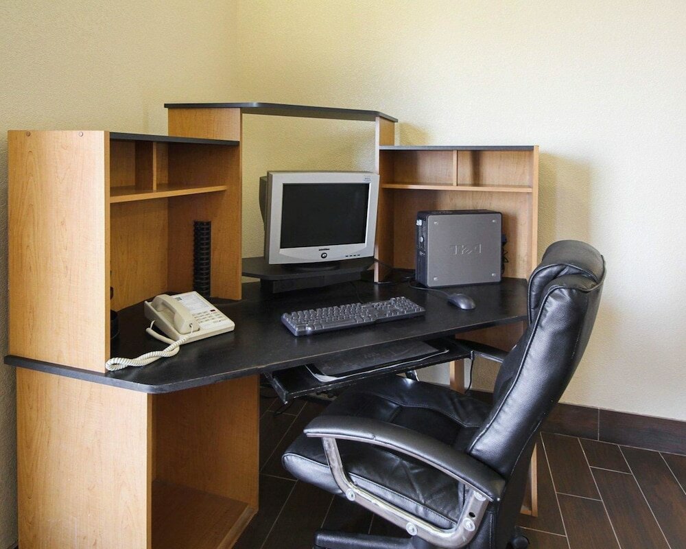 Фото Americas Best Value Inn Pharr