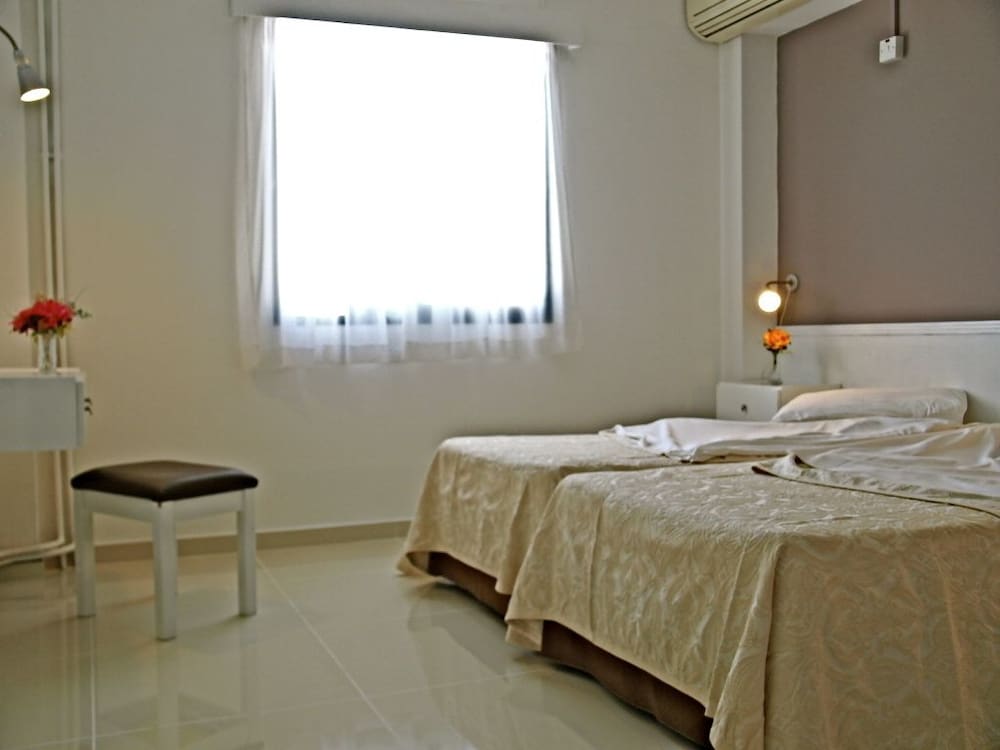 Фото Hilltop Gardens