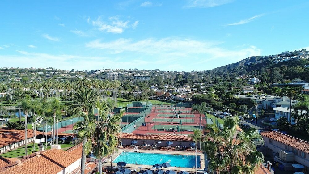 Фото La Jolla Beach and Tennis Club
