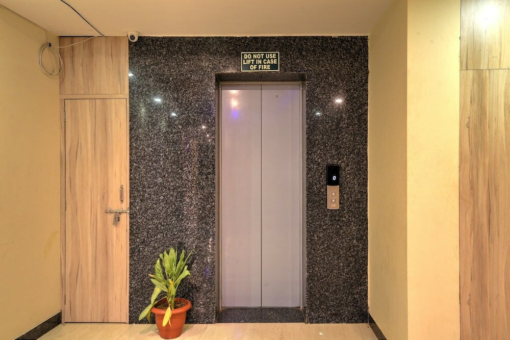 Фото Oyo 16970 Hotel Mahal