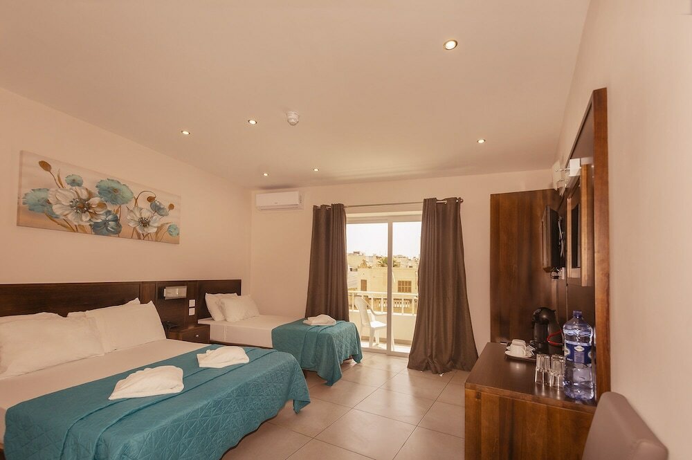 Фото Cerviola Hotel