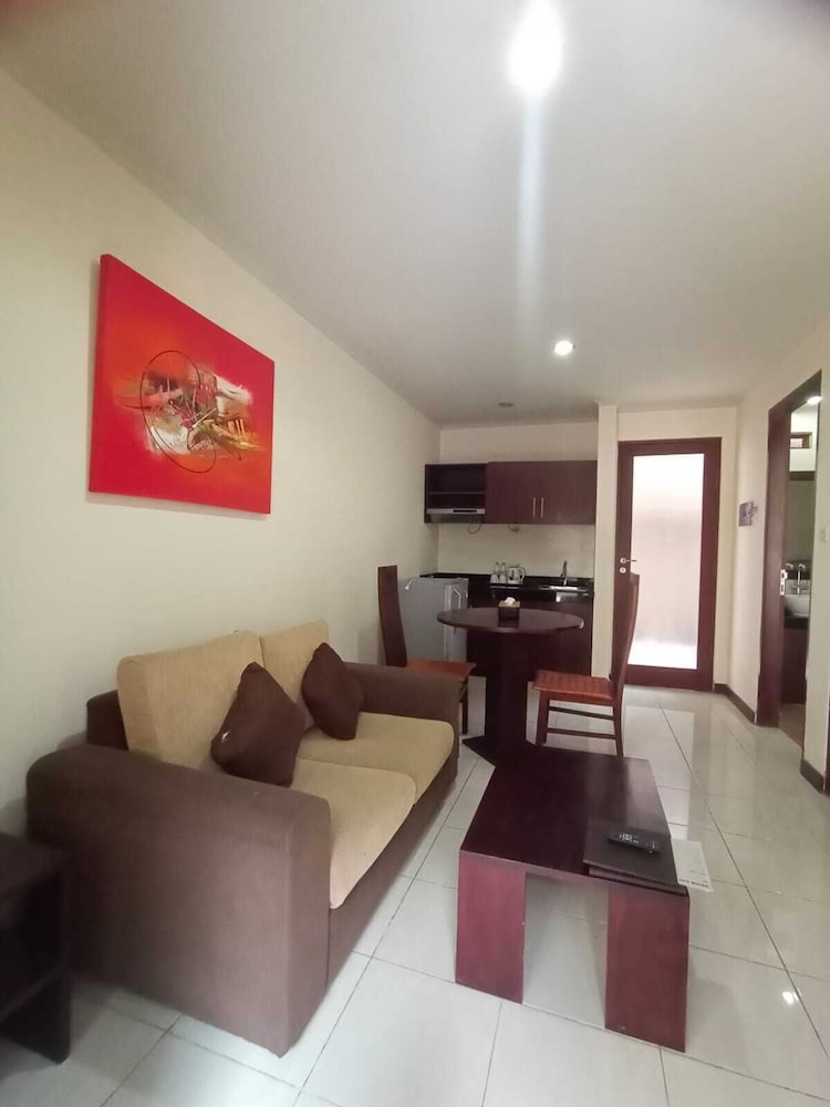 Фото Sekuta Condo Suites