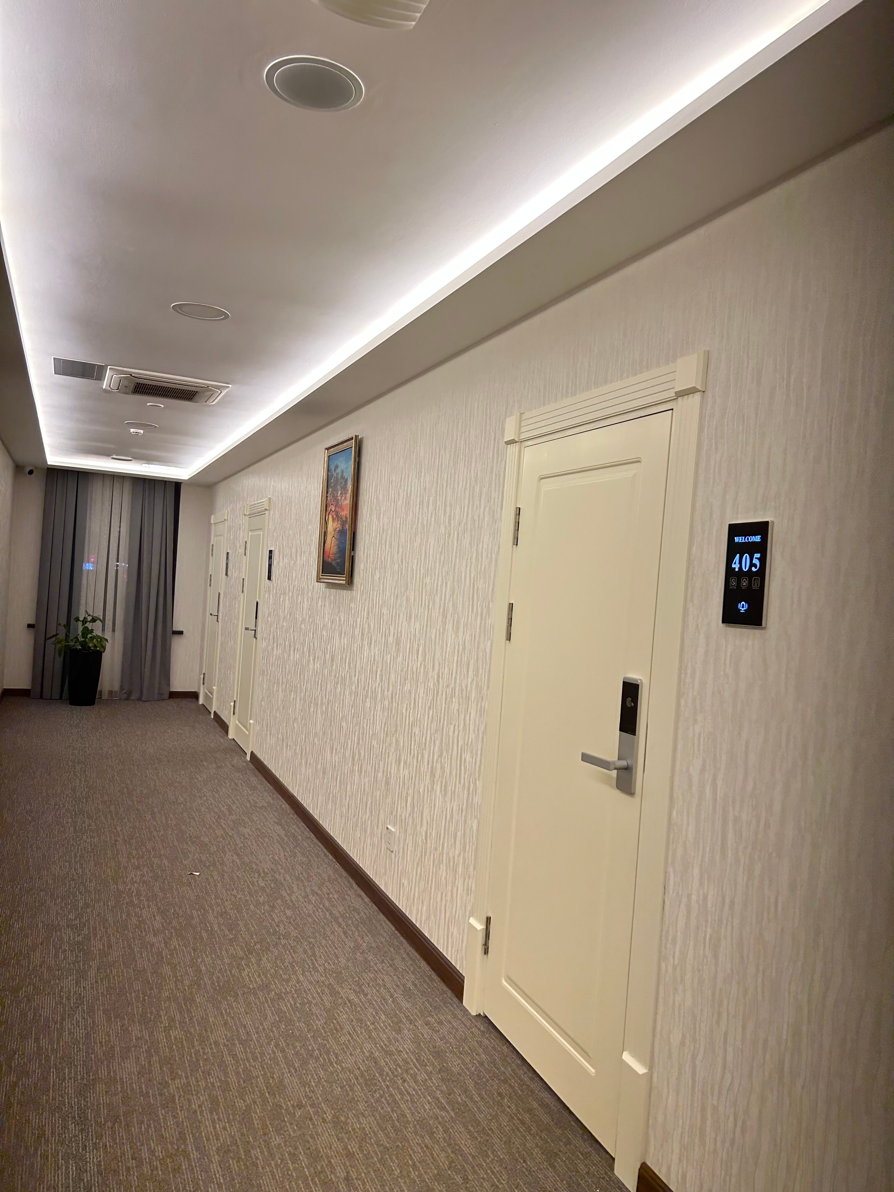 Фото Garnet Mir Hotel