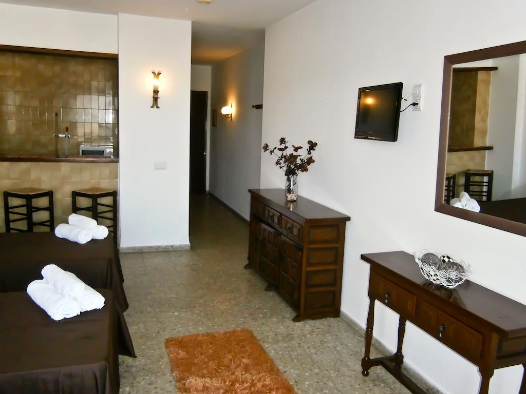 Фото Apartamentos Mestret