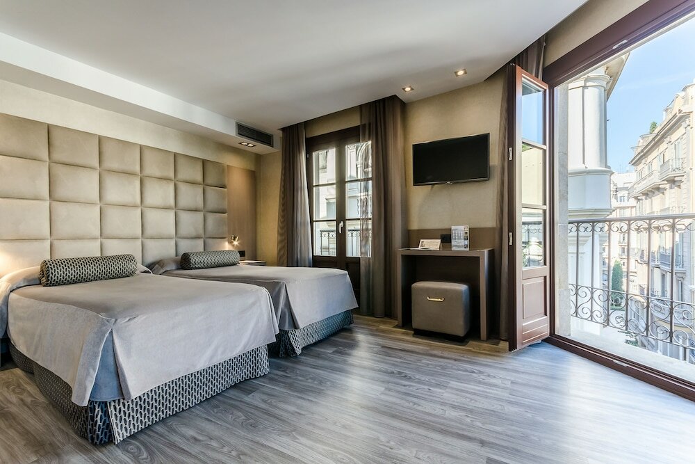 Фото Hotel Suizo