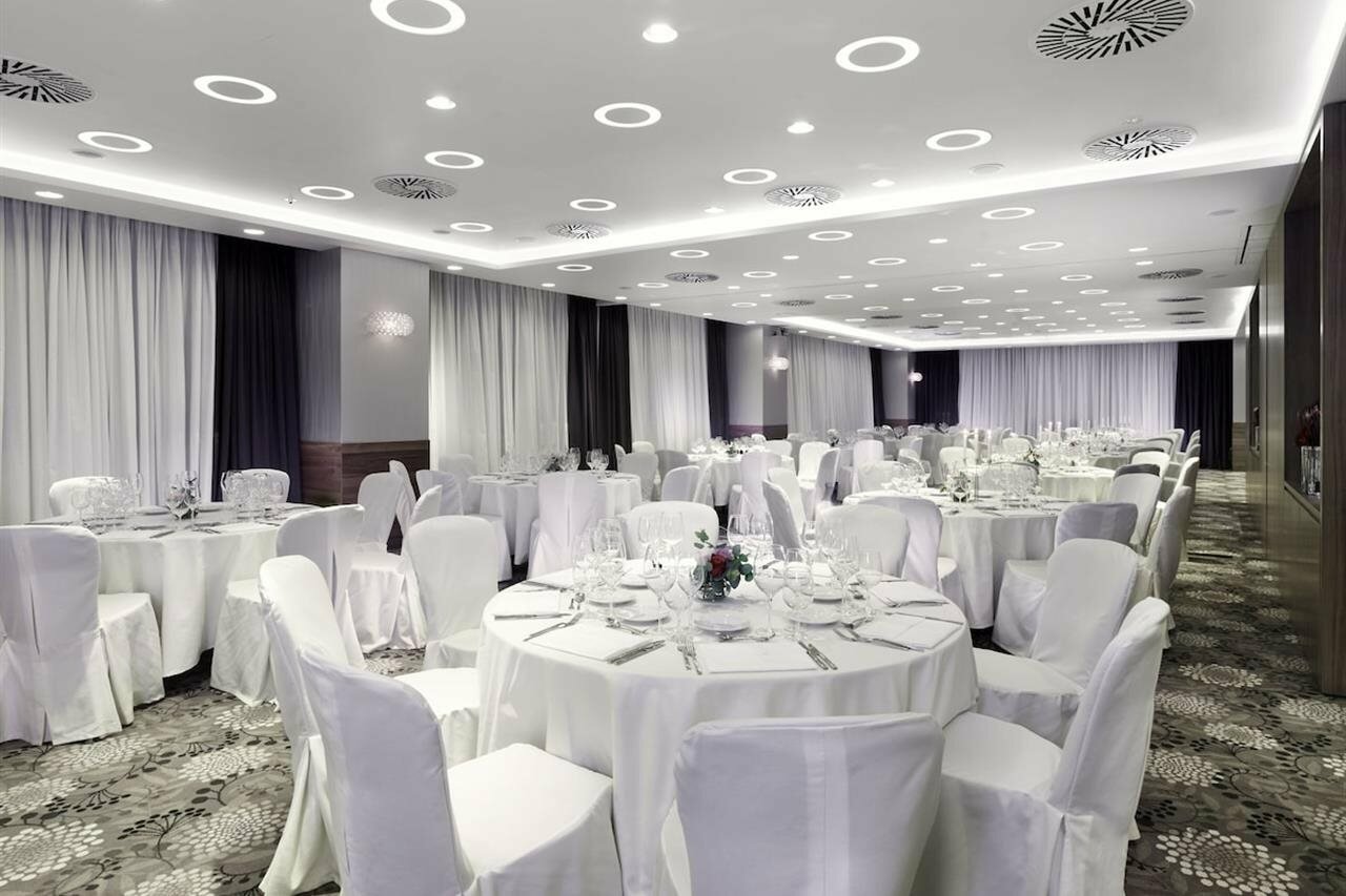 Фото DoubleTree by Hilton Zagreb