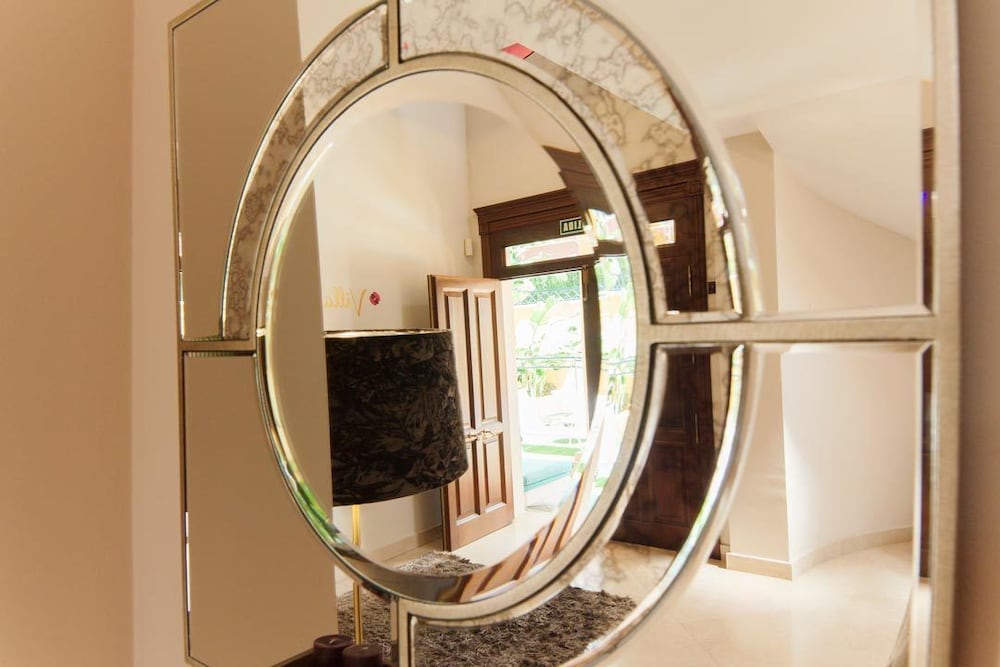 Фото Hotel Boutique Villa Lorena by Charming Stay