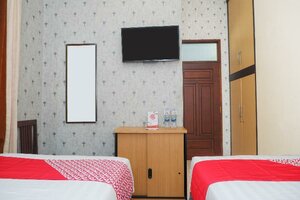 Setiabudi D'famili (Central Java, Semarang, Tol Jatingaleh-Banyumanik), hotel