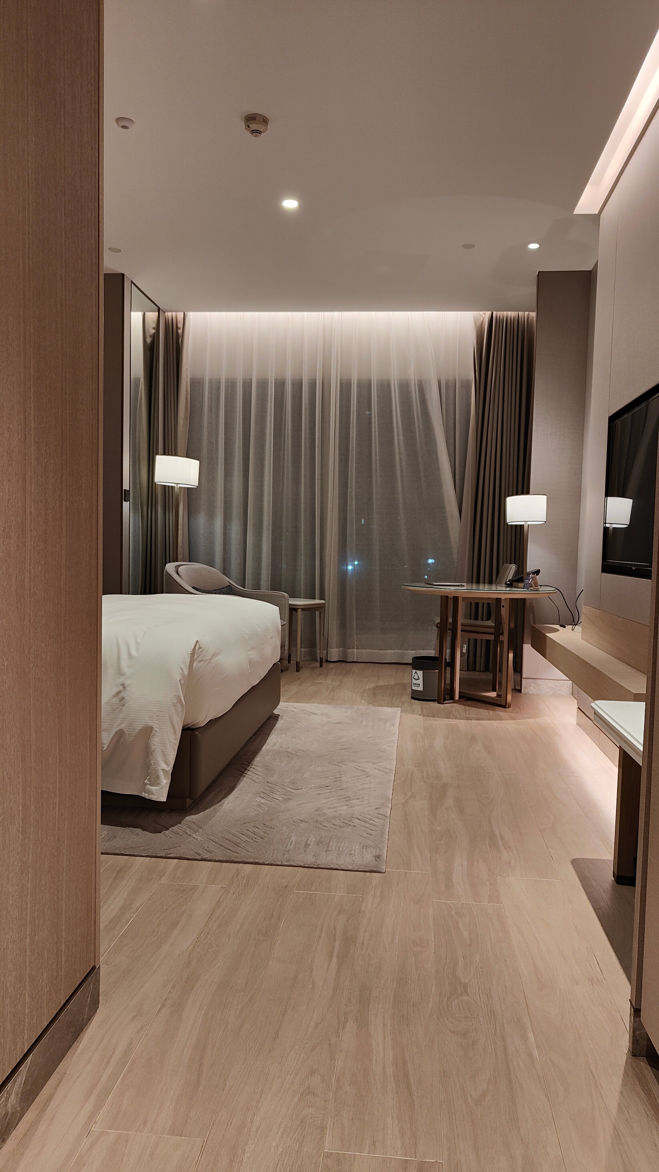 Фото DoubleTree by Hilton Shenzhen Nanshan Hotel & Residences