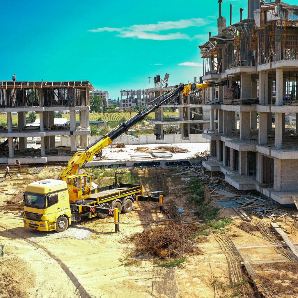 Construction equipment and machinery Demirbag Insaat, Istanbul, photo