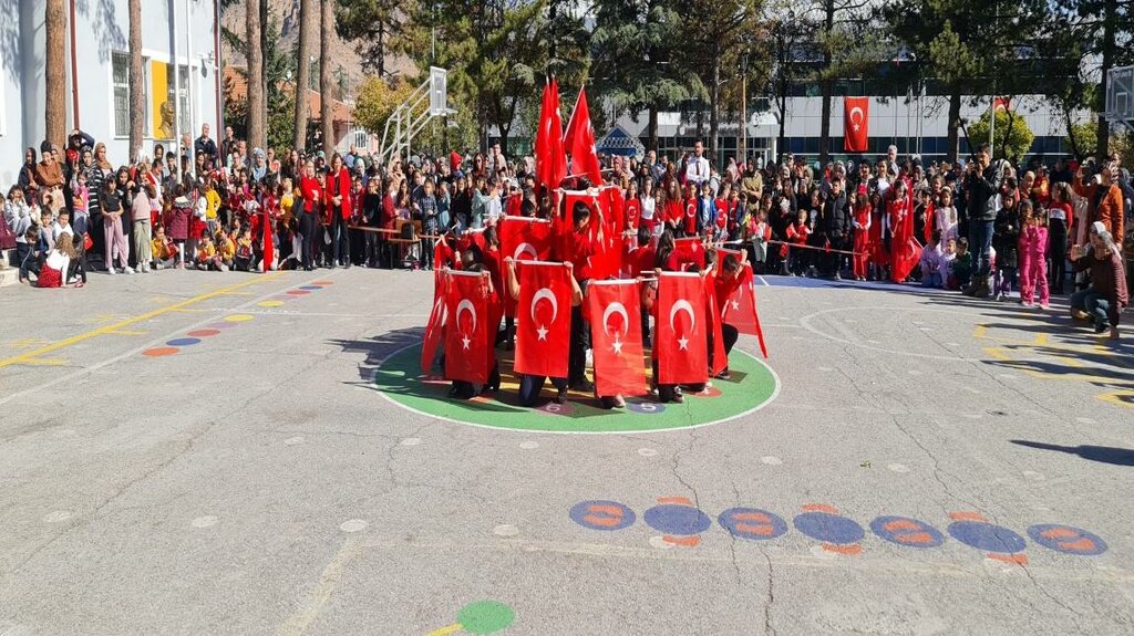 Primary school Ilker Tuncay Ilkogretim Okulu, Cankiri, photo