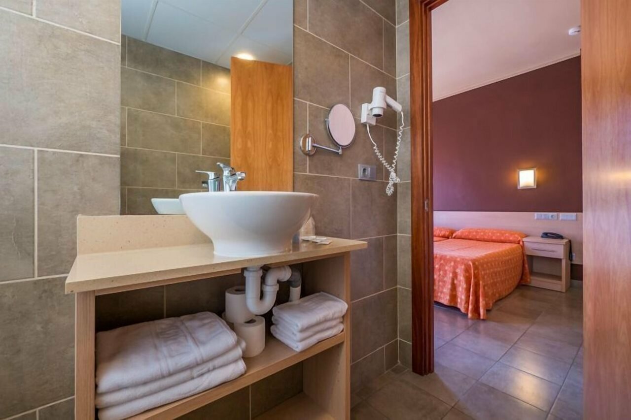 Фото Hotel Tossa Beach