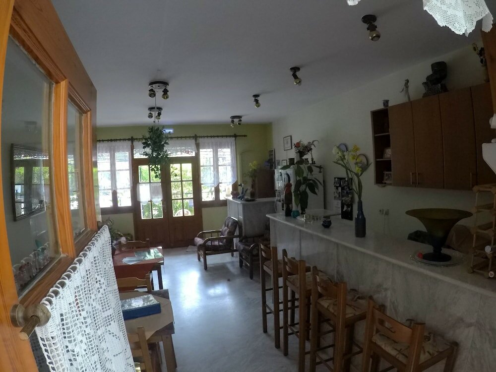 Фото Zafiria Apartments