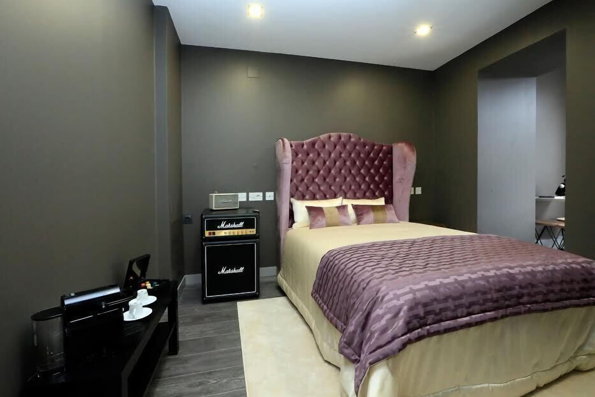 Фото Charm Flats