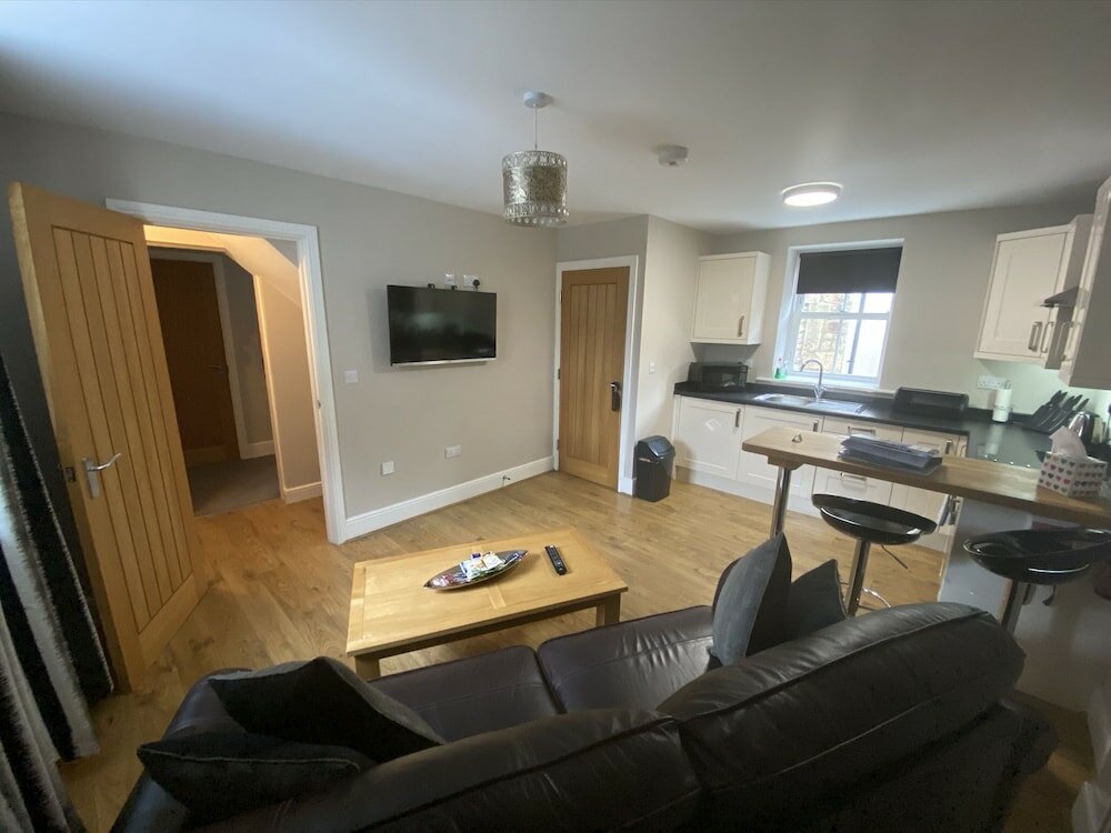 Фото The Three Horseshoes Hotel