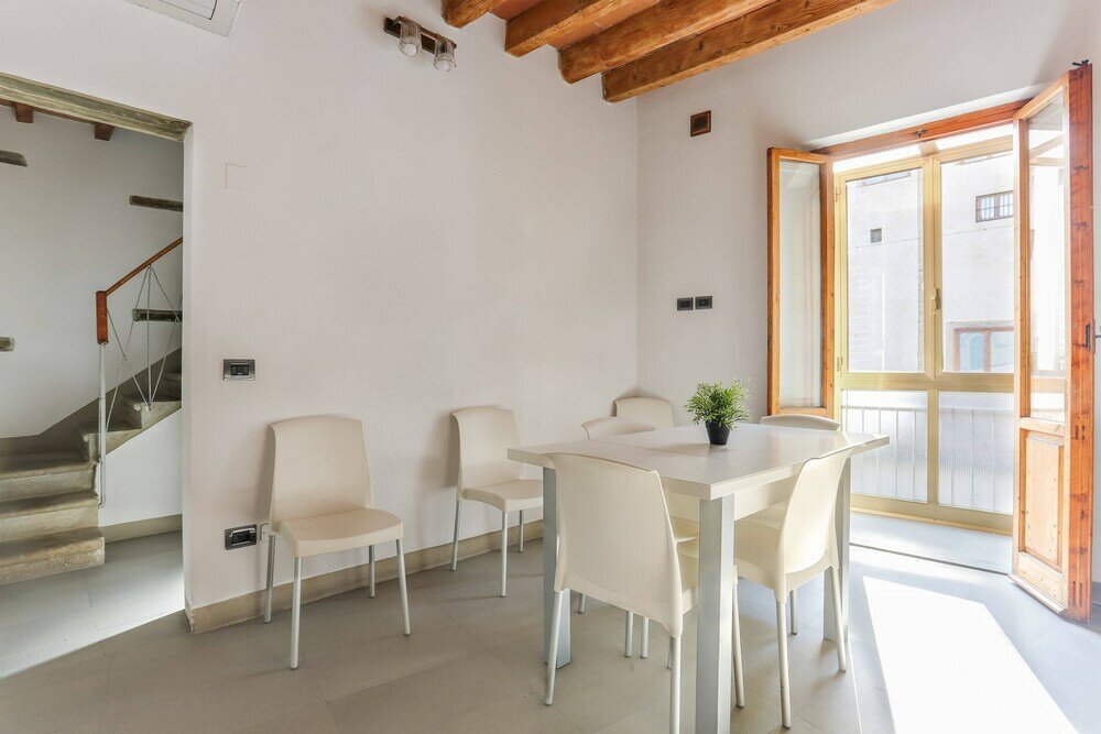 Фото Uffizi Suite II in Florence - Hosted by Sweetstay