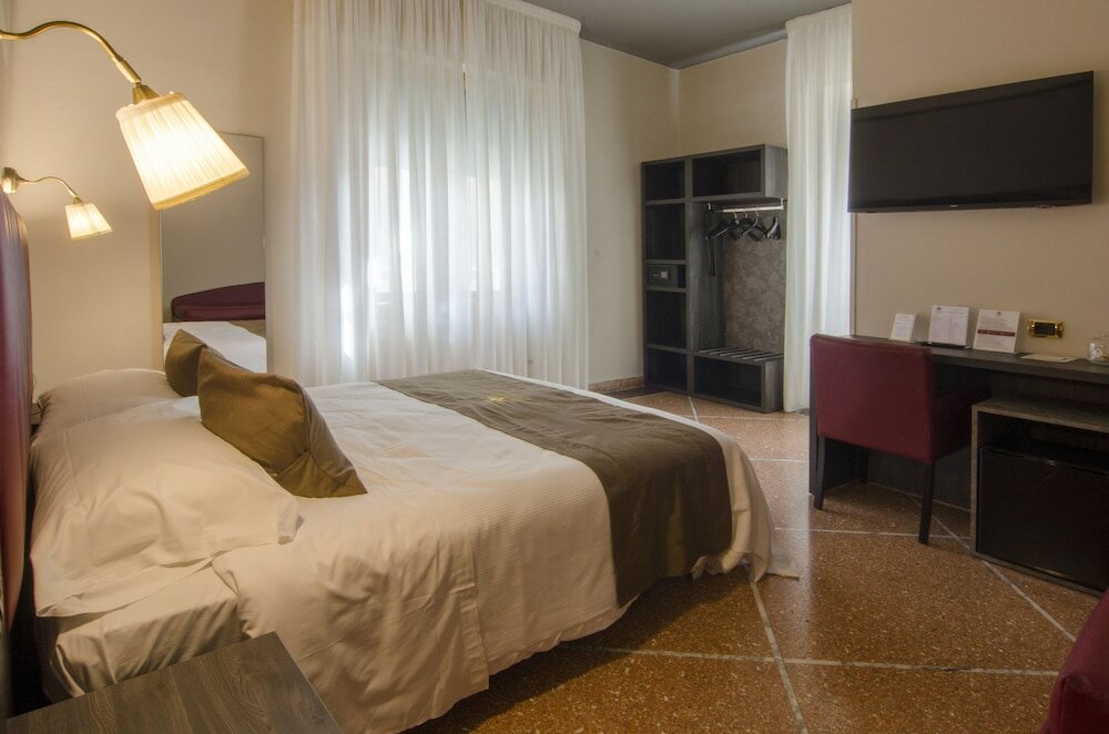 Фото Hotel Maria