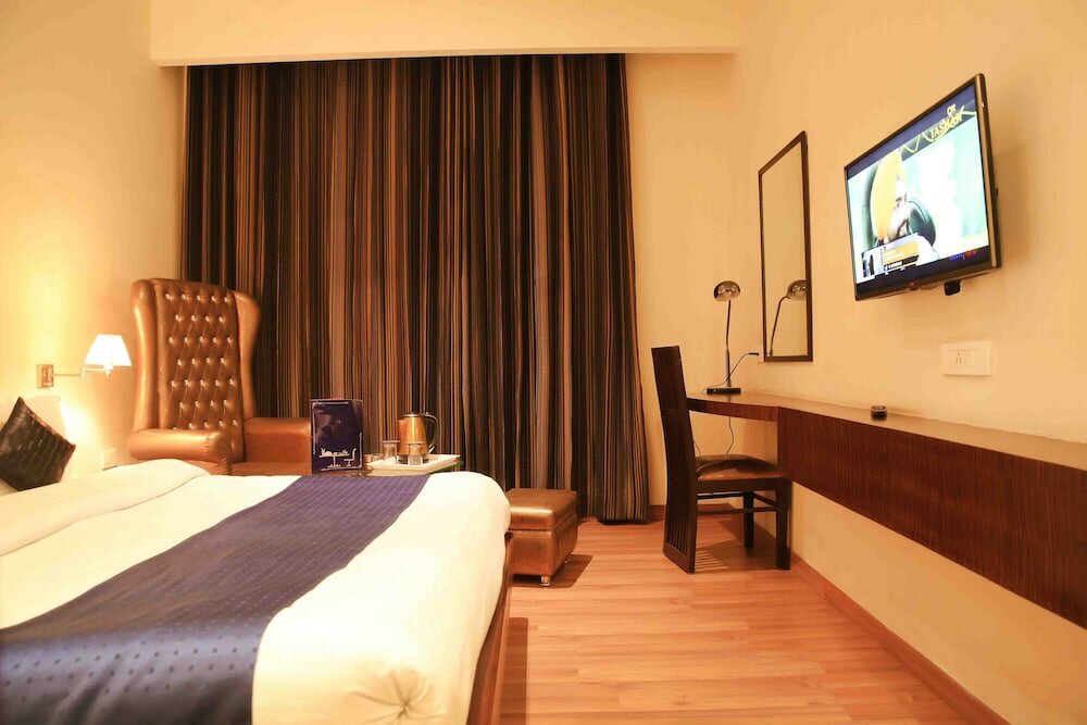 Фото FabHotel Orbion Mall Road