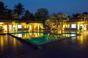 Гостиница Thongchai Resort в Самутсонгкхраме