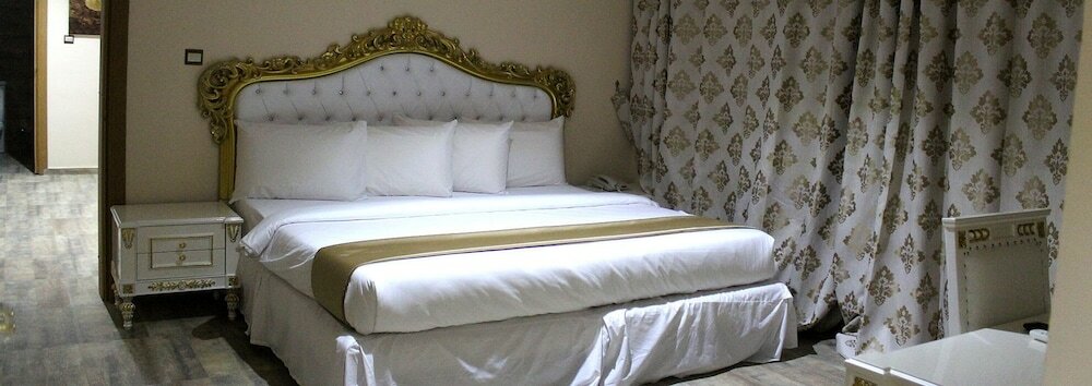 Фото Ellyxville Hotels