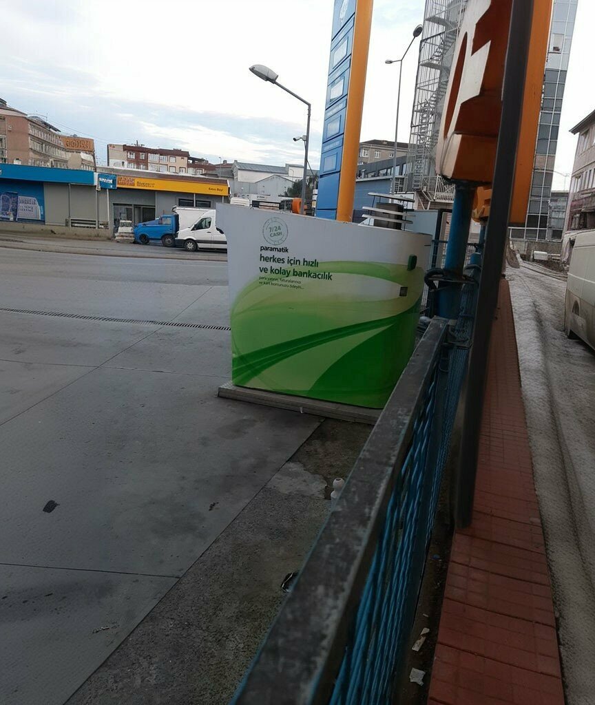 Bank Yapi Kredi, Istanbul, photo