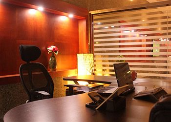 Фото Barakat Burhan Hotel