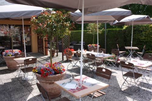 Фото Hôtel Campanile Reims Ouest - Tinqueux