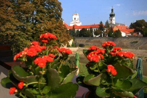 Гостиница Icon Győr Hotel & Restaurant в Дьёре