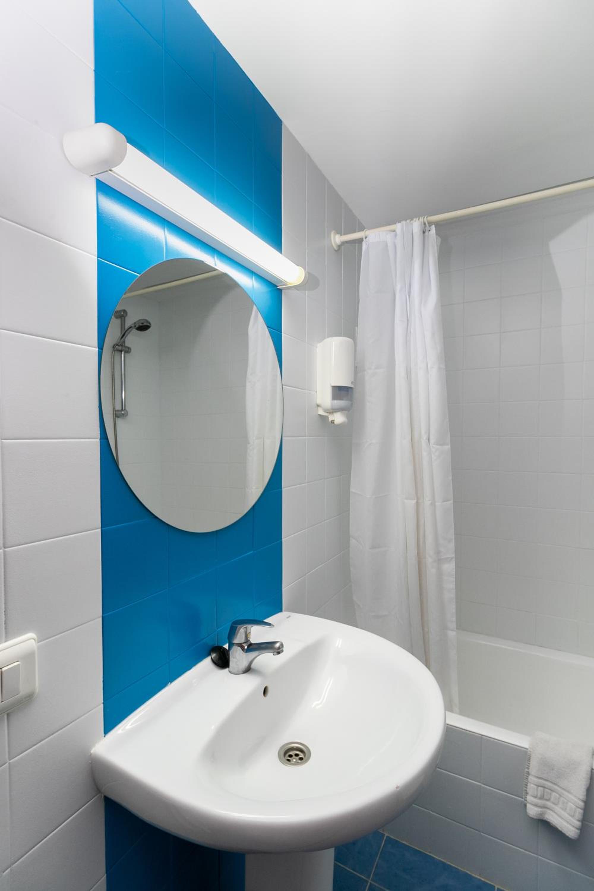 Фото The Blue Apartments by Ibiza Feeling