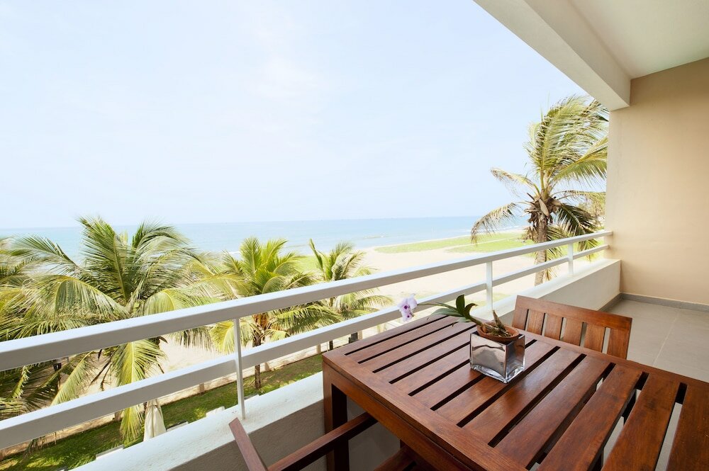 Фото The Beach Apartments