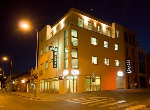 Гостиница Hotel Deluxe в Нитре
