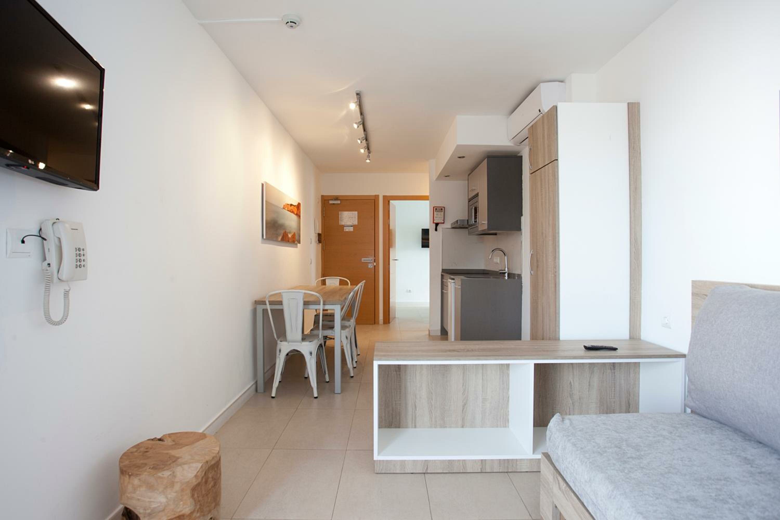 Фото Playa Bella Beach Apartments