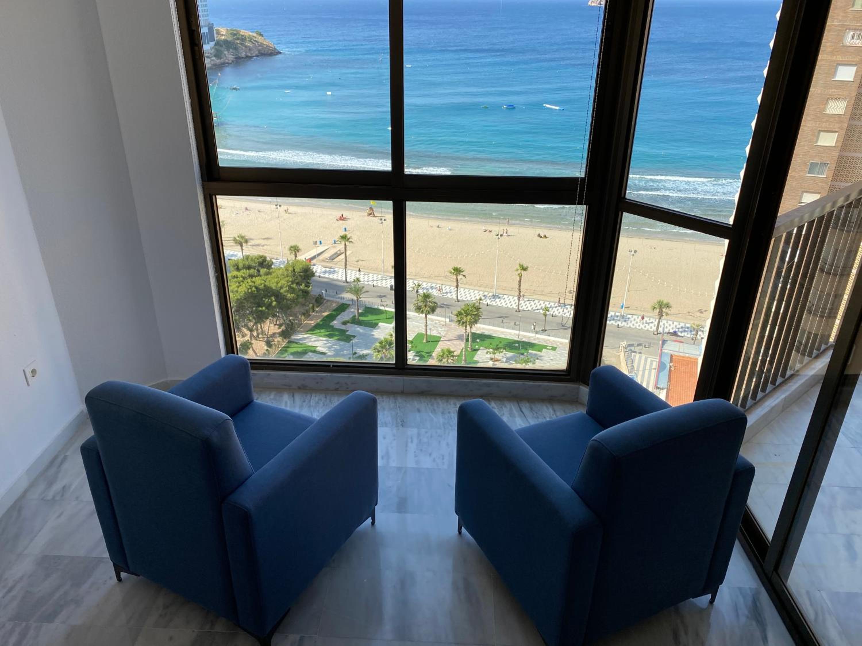Фото Apartamentos Oasis Benidorm