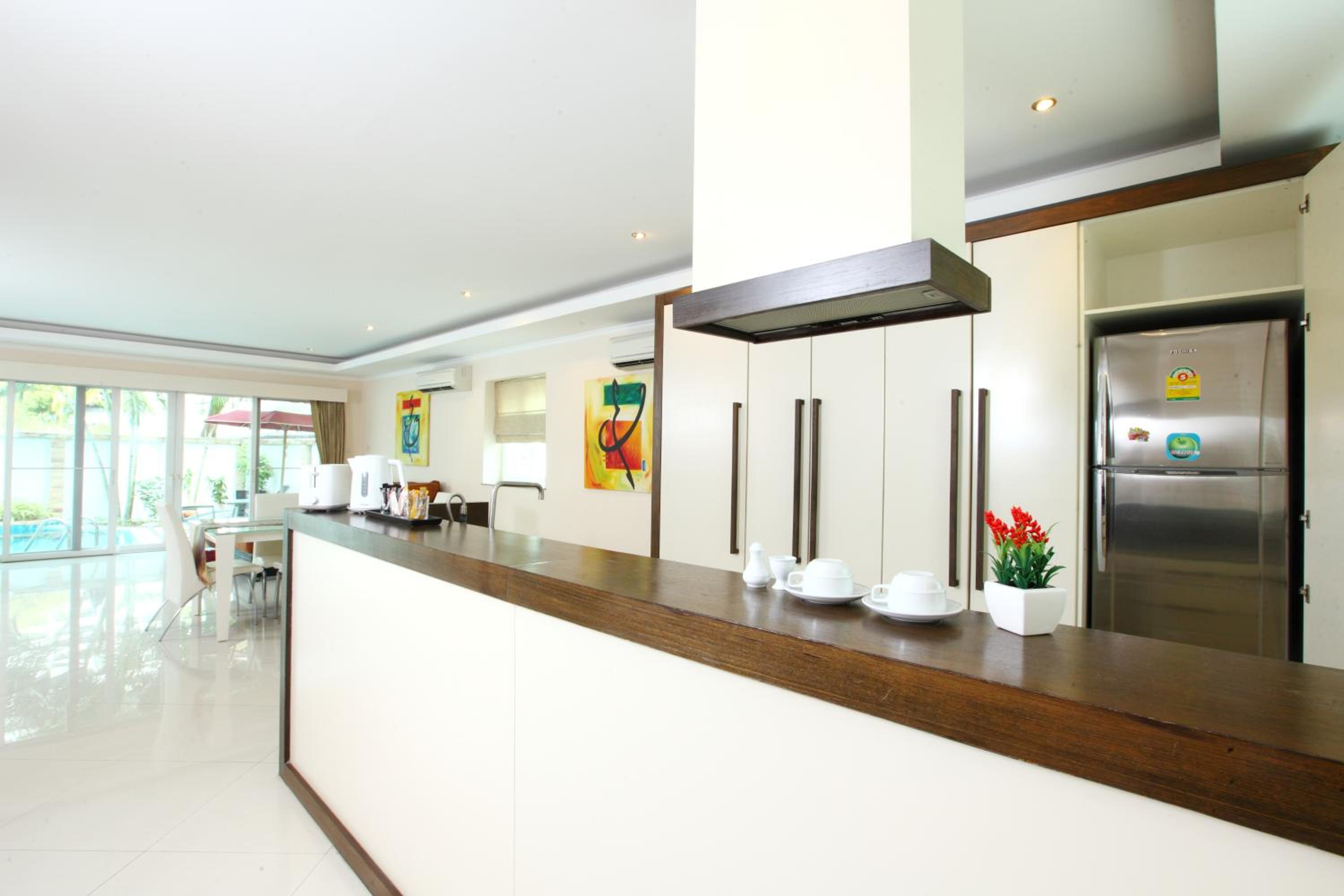 Фото Tabaluga Pool Villa Hotel