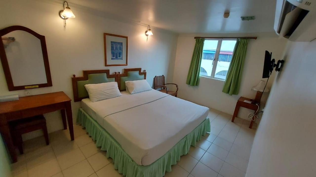 Фото Hotel Johan