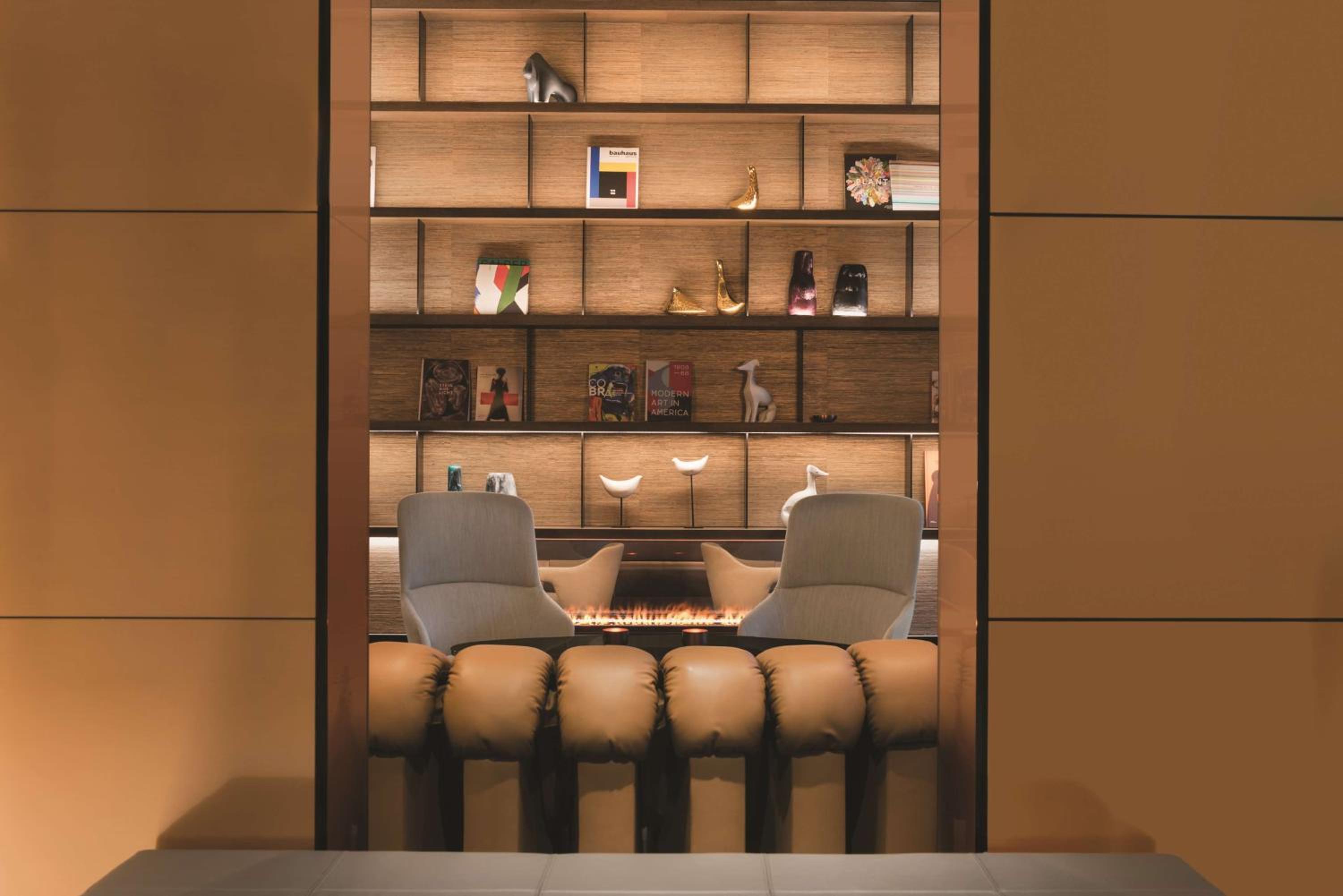 Фото Adina Apartment Hotel Frankfurt Westend