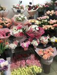 The first flower (ulitsa Gubkina, 10А), flower shop