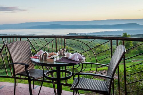 Гостиница Lake Nakuru Sopa Lodge