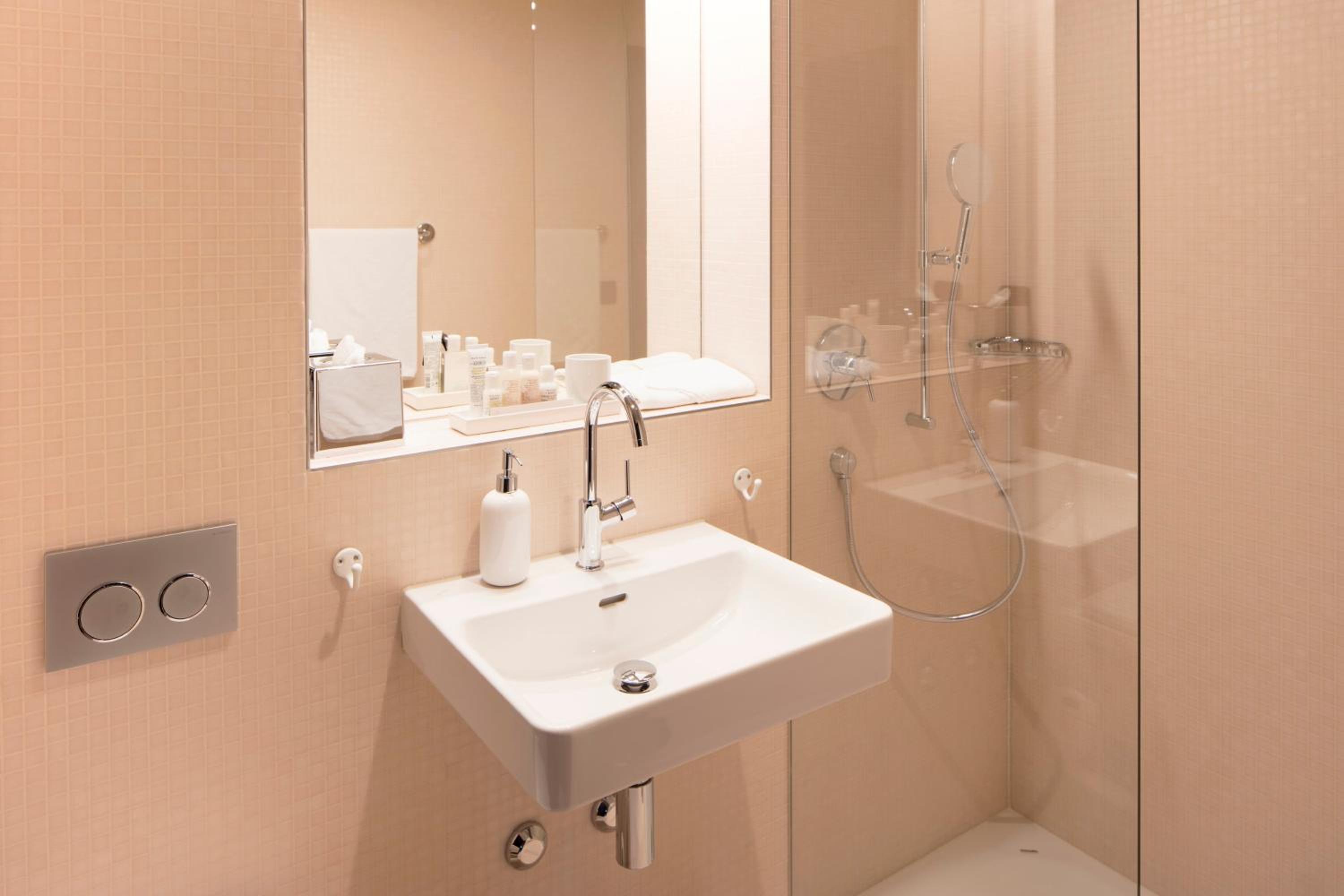 Фото Boutique & Art Hotel Helvetia