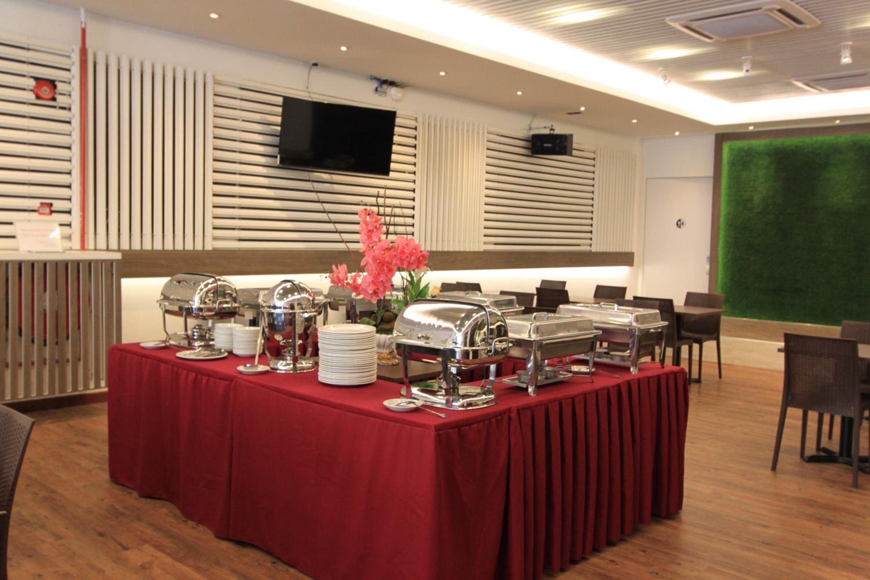 Фото Molek Garden Hotel