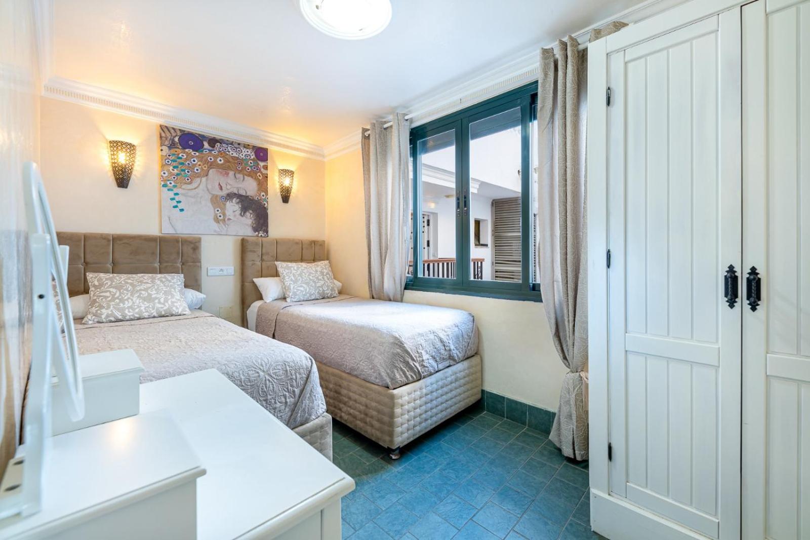 Фото Hof van Holland Carihuela