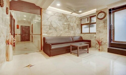 Гостиница Hotel Cruz Royale в Мумбаи