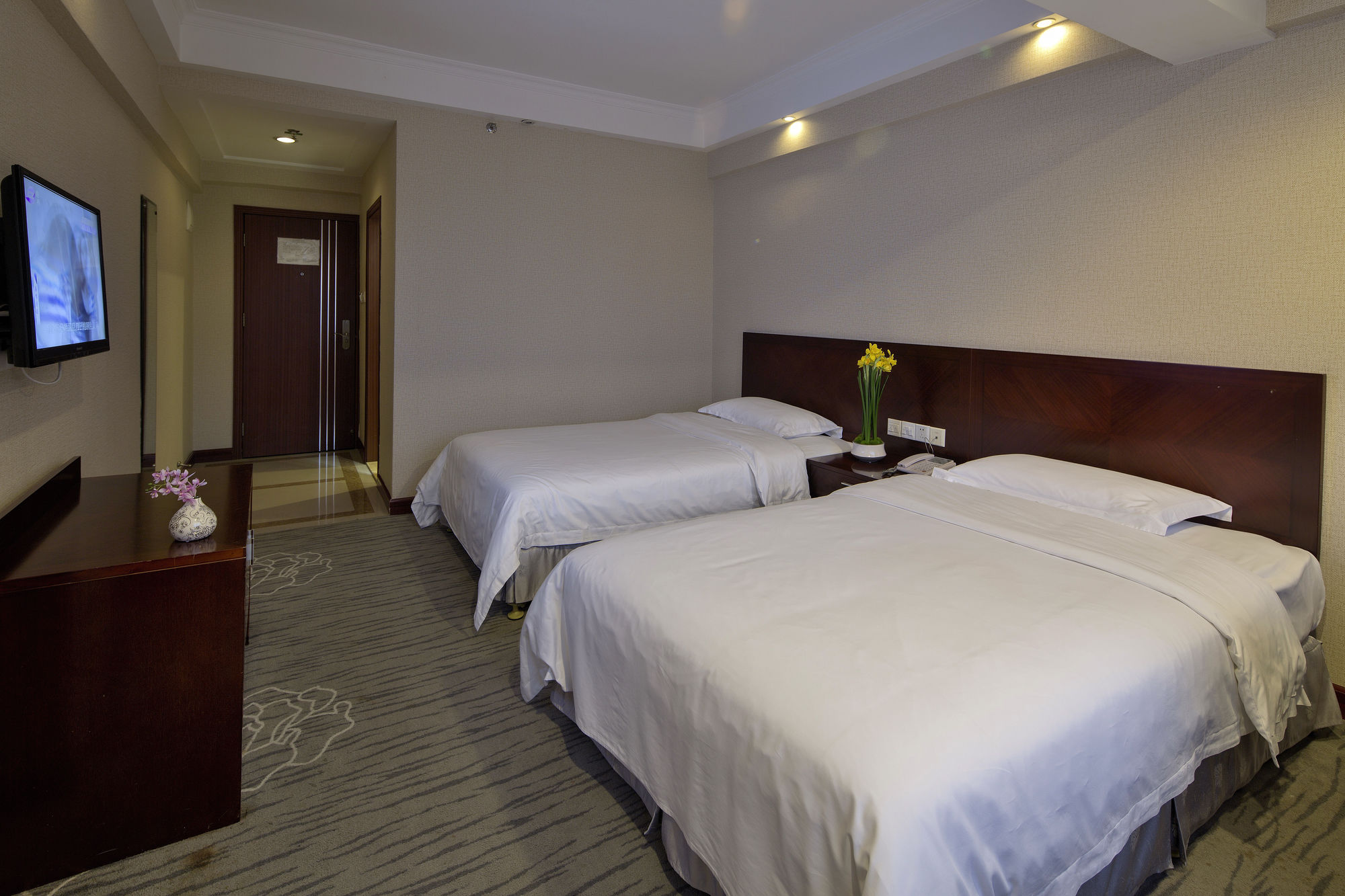 Фото Paco Hotel Guangzhou Jiangtai Road Metro Branch